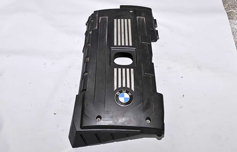 BMW 2 SERİSİ ÇIKMA YEDEK PARÇA ÇIKMA BMW PARÇA 5.20-5.30 MOTOR ÜST KAPAĞI